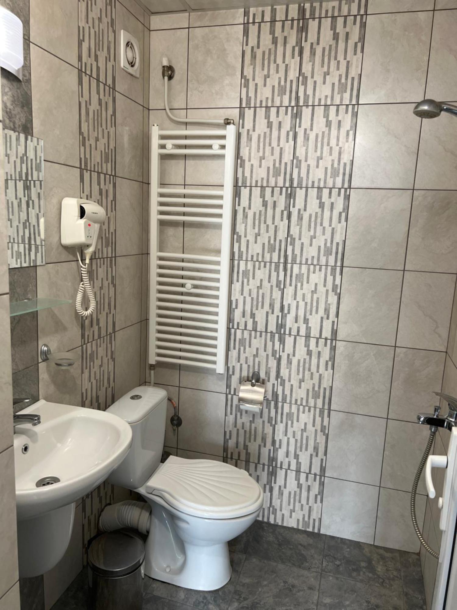 Hotel Rositsa Veliko Tărnovo Esterno foto
